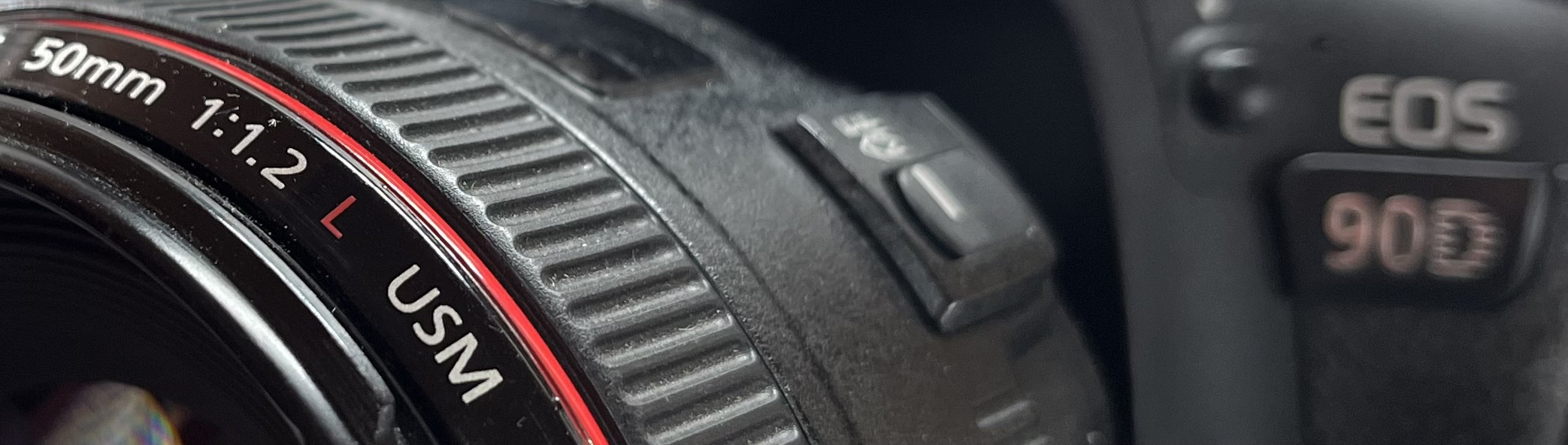 Canon EOS 90D mit 1,2/50mm L USM Objektiv vor der Reinigung