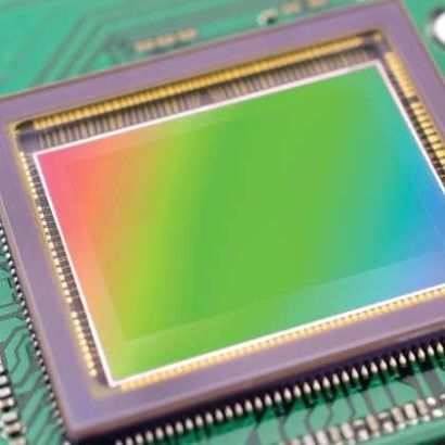 CCD/CMOS Bildsensor einer digitalen Kamera mit sichtbarem Prisma-Effekt